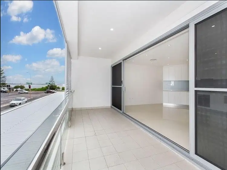 2/140 The Grand Parade