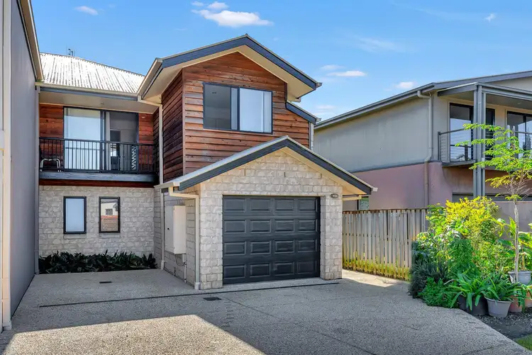 1/2 Marciana Crescent, Varsity Lakes QLD 4227