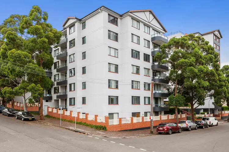 157/208 Pacific Highway, Hornsby NSW 2077