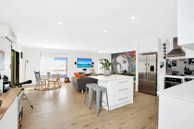 24 Cumberland Drive, Varsity Lakes QLD 4227
