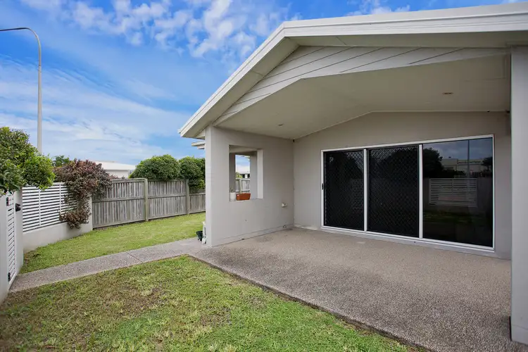 Fifth view of Homely house listing, 2/4 Berkshire Lane, Ooralea QLD 4740