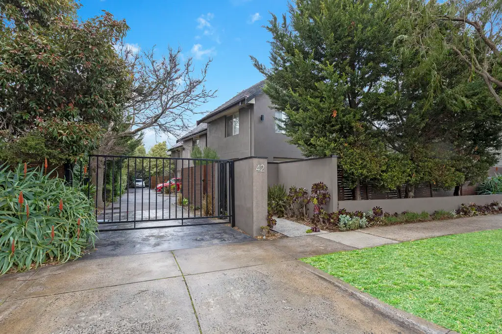 Main view of Homely townhouse listing, 3/42 Glenola Rd, Chelsea VIC 3196