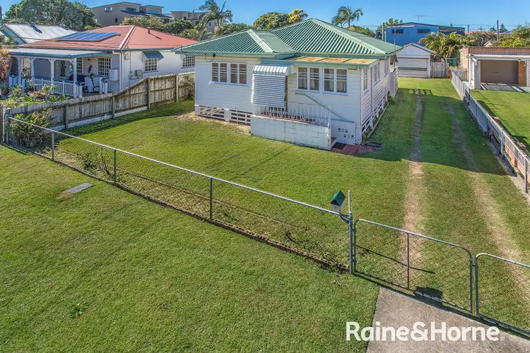 Second view of Homely house listing, 6 LAURA STREET, Clontarf QLD 4019