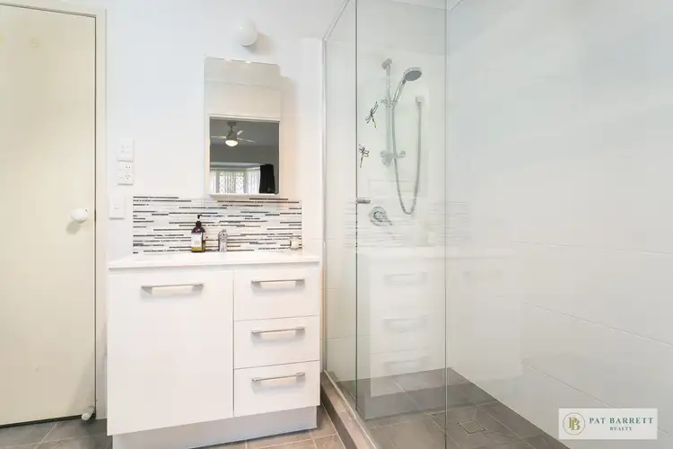 Sixth view of Homely townhouse listing, 9 / 6 Macgregor Drive, Birkdale QLD 4159