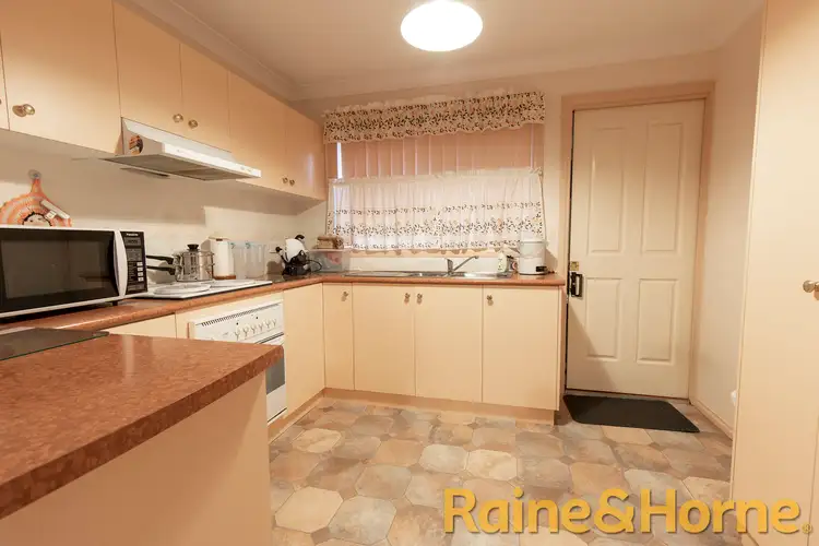 Fourth view of Homely unit listing, 3/6-8 Sturt Circle, Dubbo NSW 2830