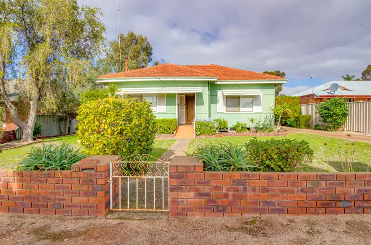 61 Ensign St, Narrogin WA 6312