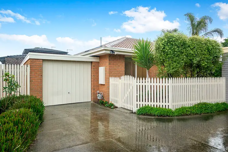 Main view of Homely townhouse listing, 2/5 Maher Street, Highett VIC 3190