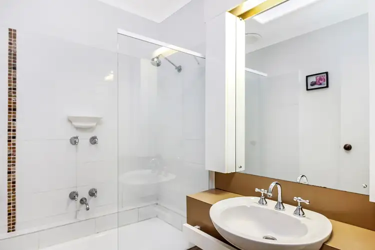 Fourth view of Homely house listing, 5 Tasman Avenue, Endeavour Hills VIC 3802
