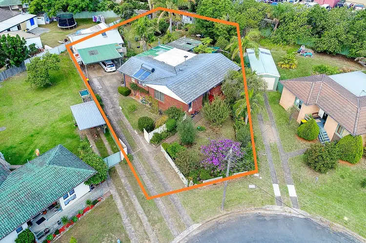 7 RODNEY PLACE, Bomaderry NSW 2541