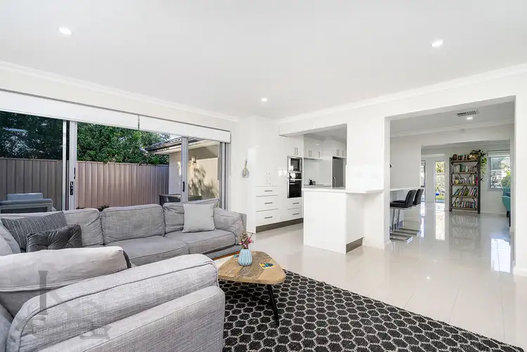 7 Ockley Square, Embleton WA 6062