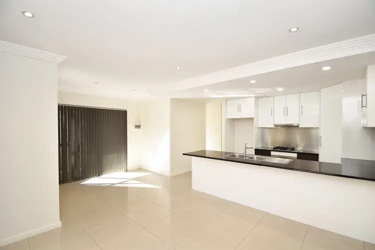 Sixth view of Homely townhouse listing, 4/4 Hawkins Court, Gillen NT 870
