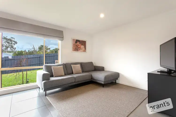 Fifth view of Homely house listing, 18 Mittagong Court, Berwick VIC 3806