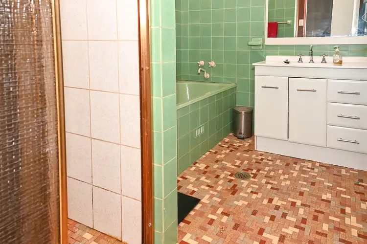 Seventh view of Homely house listing, 37 Acacia Avenue, Leeton NSW 2705