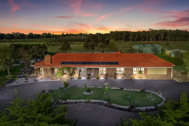 30 Parkland Crescent, Mickleham VIC 3064