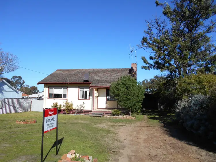 16 Bowden Terrace, Katanning WA 6317