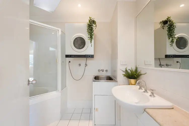 Fifth view of Homely apartment listing, 5/1 Hillsdon Road, Taringa QLD 4068