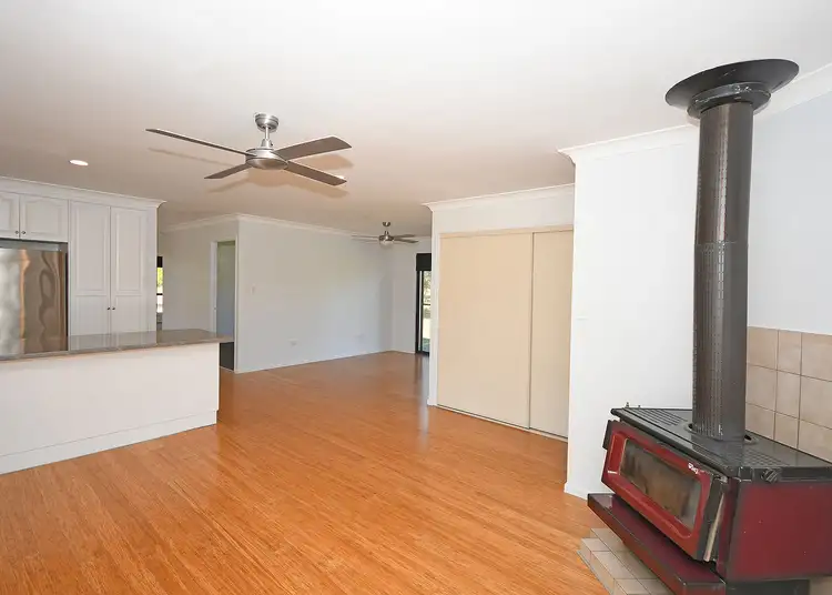 Sixth view of Homely house listing, 555 Dundowran Rd, Dundowran QLD 4655