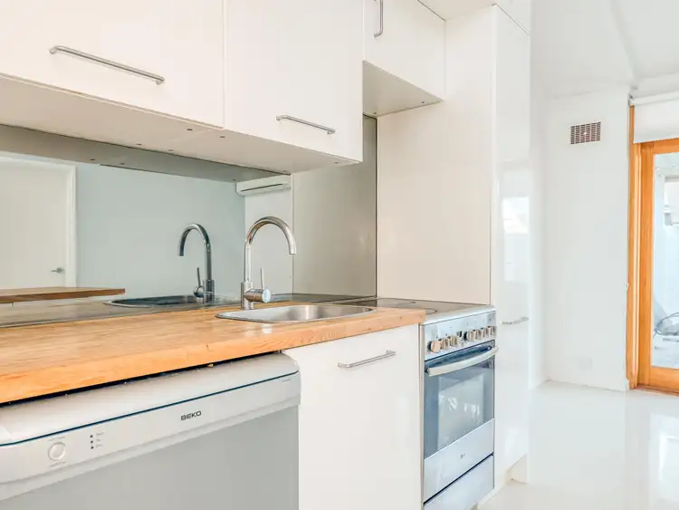 Fifth view of Homely villa listing, 9/36 Sackville Terrace, Scarborough WA 6019