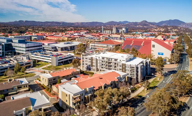 4/1 Cowlishaw Street, Greenway ACT 2900