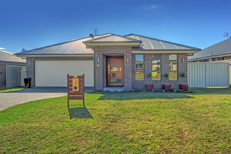 16 Denbigh Place, South Nowra NSW 2541