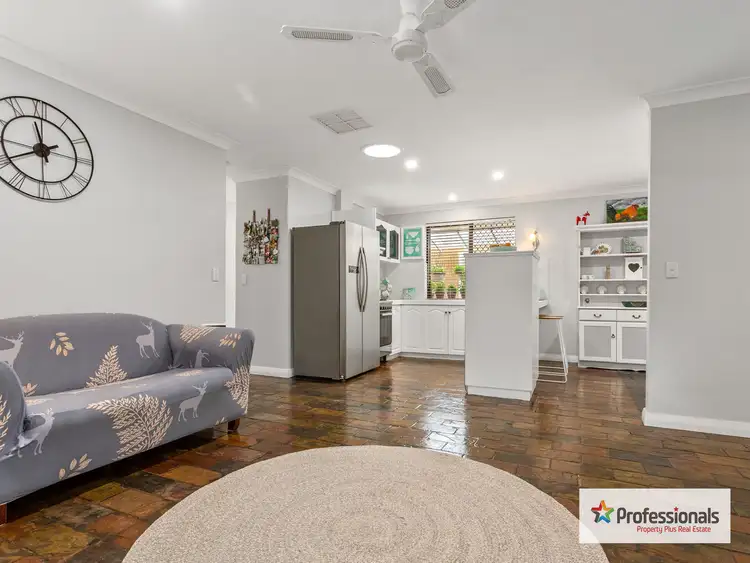 Sixth view of Homely house listing, 5 Merlin Close, Camillo WA 6111