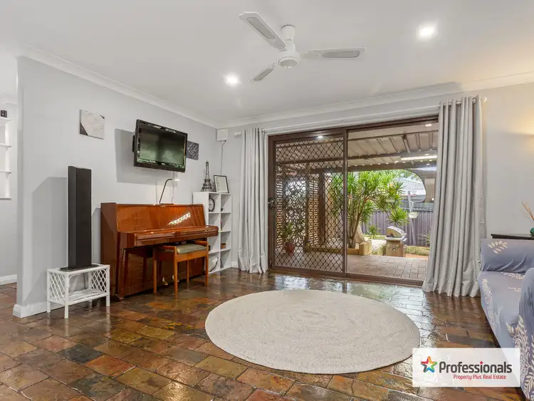 Seventh view of Homely house listing, 5 Merlin Close, Camillo WA 6111