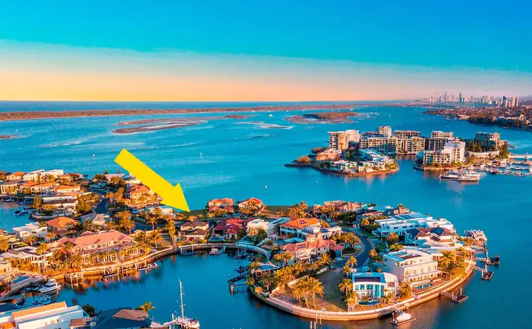 24 Brittanic Crescent, Sovereign Islands QLD 4216