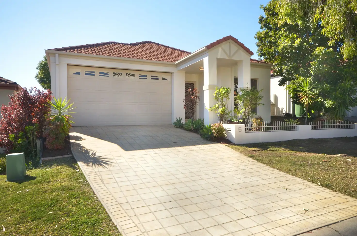 Main view of Homely house listing, 5 Vinson Drive, Varsity Lakes QLD 4227