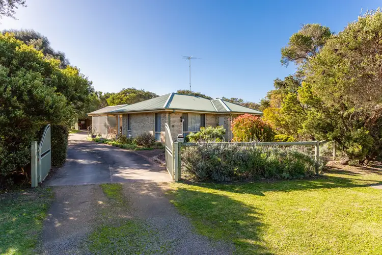 392 Sandy Road, St Andrews Beach VIC 3941