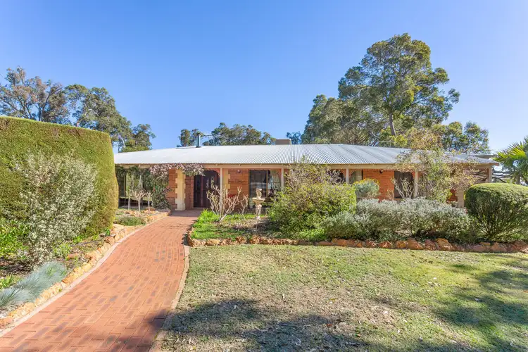 240 Robinson Road, Mahogany Creek WA 6072