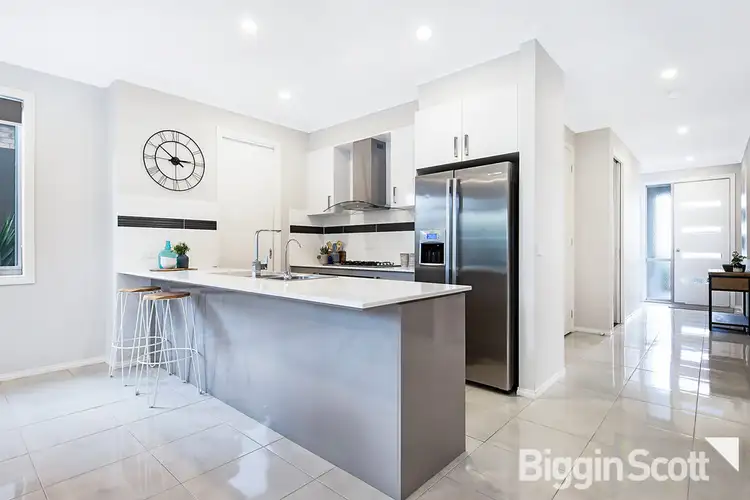 Fourth view of Homely townhouse listing, 9 Augusta Crescent, Frankston VIC 3199