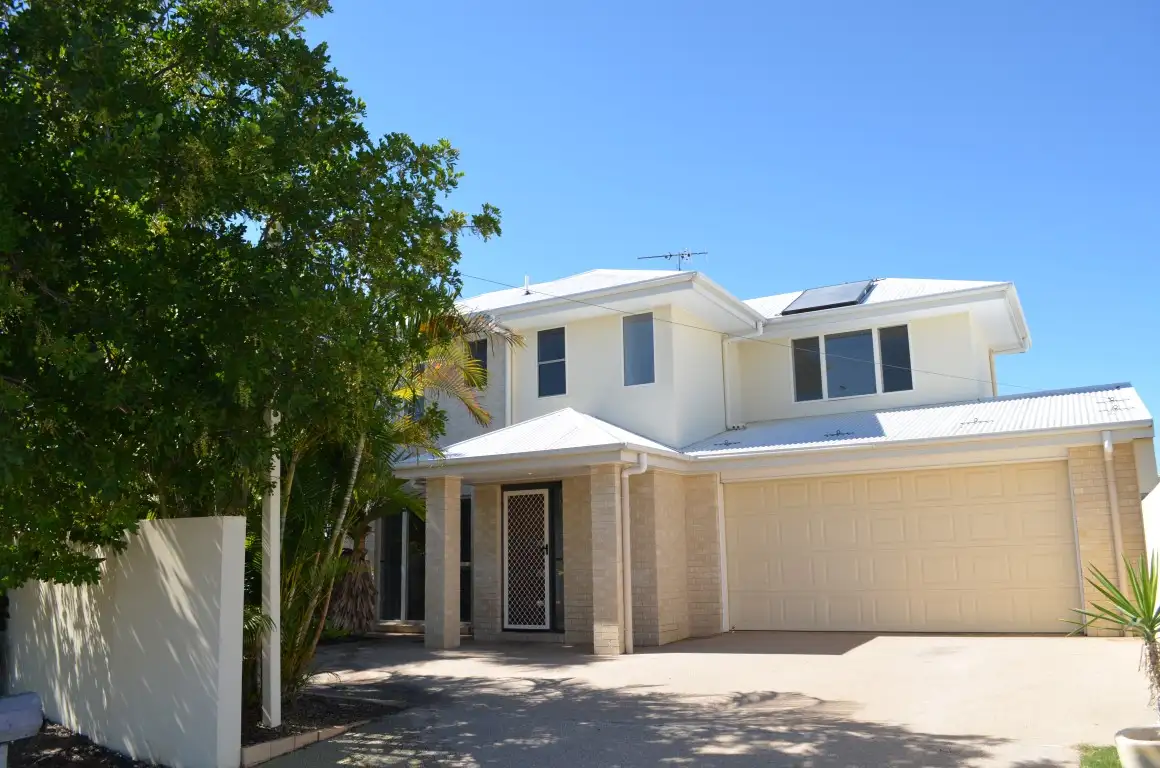 Main view of Homely townhouse listing, 1/13 Mayfair Drive, Emerald QLD 4720