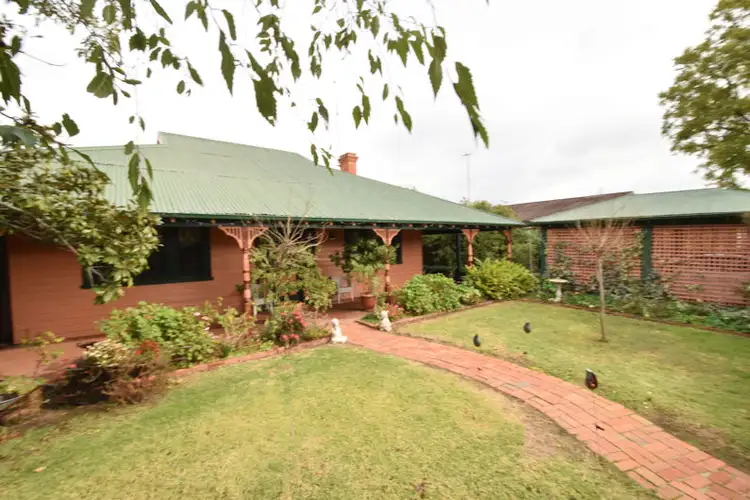 360 Henry Street, Deniliquin NSW 2710
