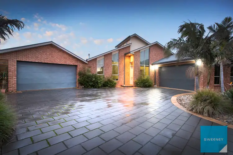 2 Quilan Court, Caroline Springs VIC 3023