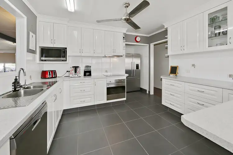 12 Wilson Street, Kepnock QLD 4670