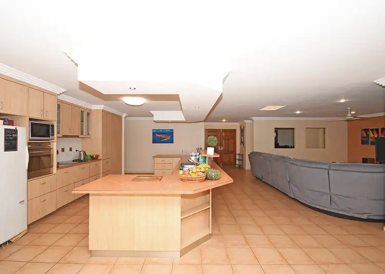 Fifth view of Homely house listing, 9 Sunline Court, Urangan QLD 4655