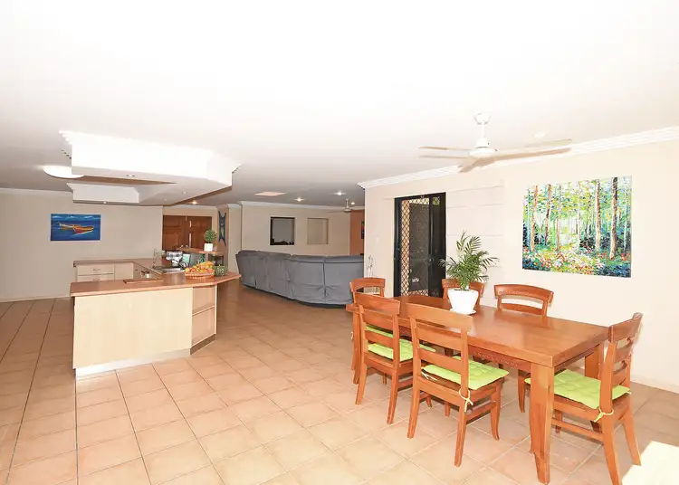 Sixth view of Homely house listing, 9 Sunline Court, Urangan QLD 4655