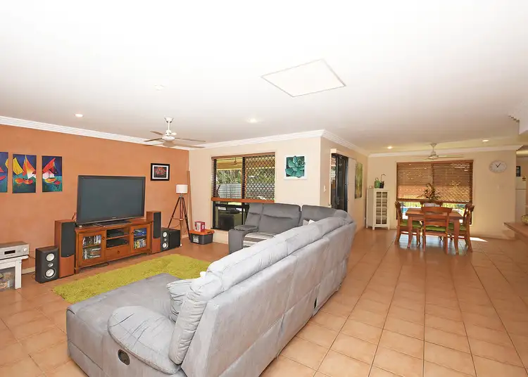 Seventh view of Homely house listing, 9 Sunline Court, Urangan QLD 4655