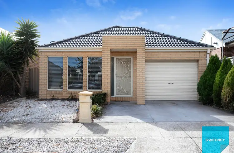 4 Glen Drouitt Drive, Caroline Springs VIC 3023