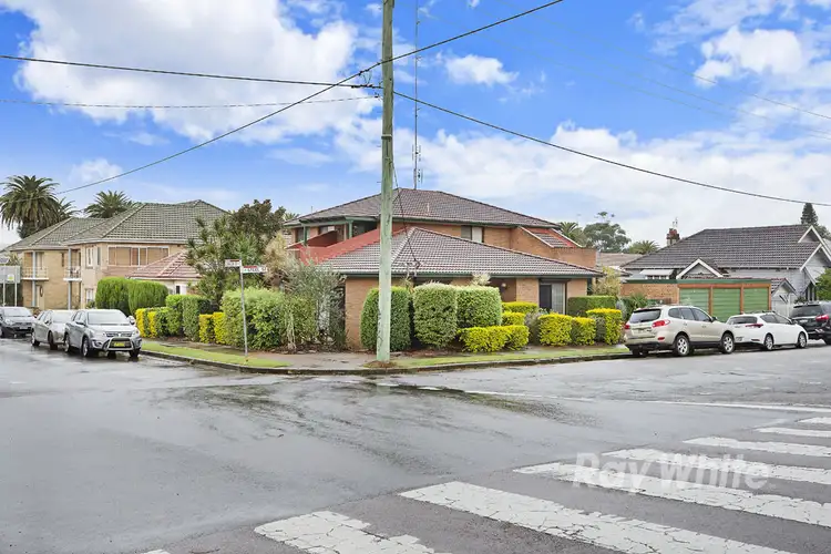 3/161 Denison Street, Hamilton NSW 2303
