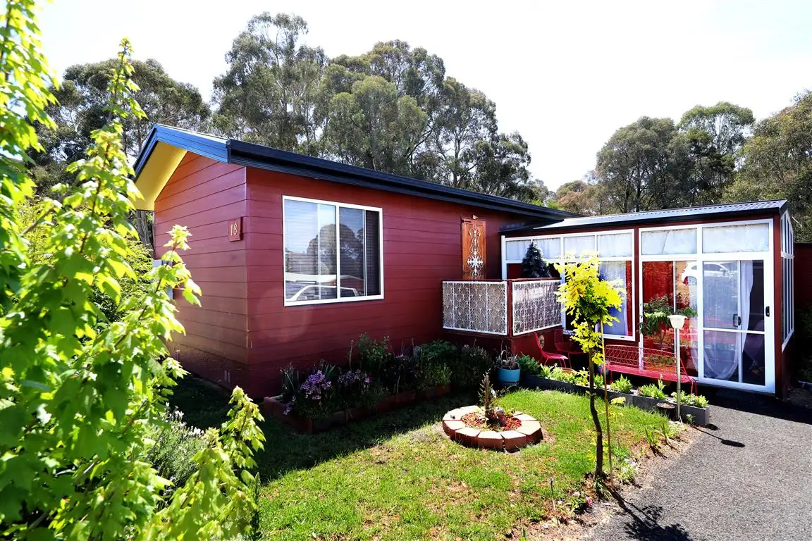 Main view of Homely house listing, 18 Bonza Crescent, Batlow NSW 2730