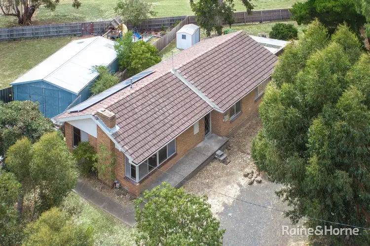 15 Casey Avenue, Sunbury VIC 3429