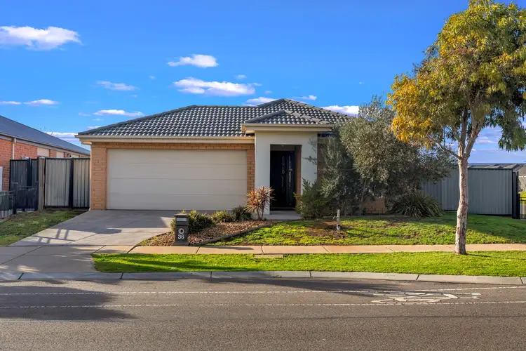 36 Eagleridge Promenade, Tarneit VIC 3029