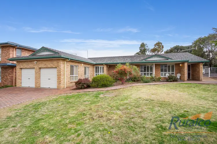 31 Camira Crescent, Tamworth NSW 2340