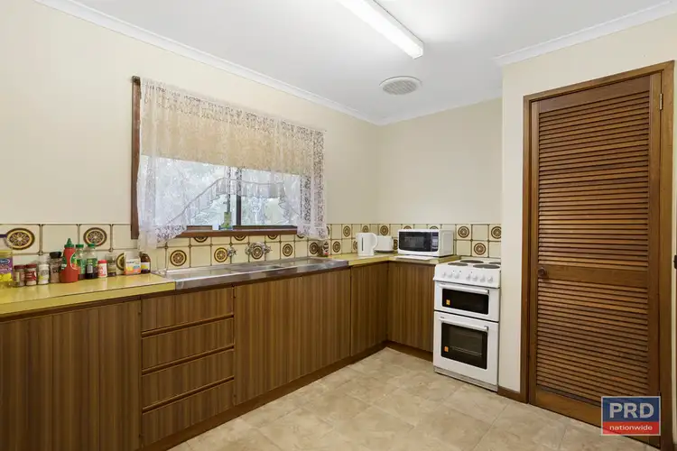 Fifth view of Homely unit listing, 3/8 Gill Avenue, California Gully VIC 3556