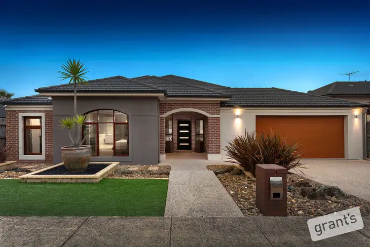 3 Lauradan Avenue, Berwick VIC 3806