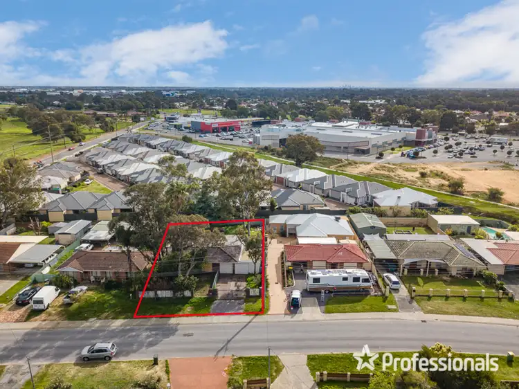 121 Girraween St, Armadale WA 6112