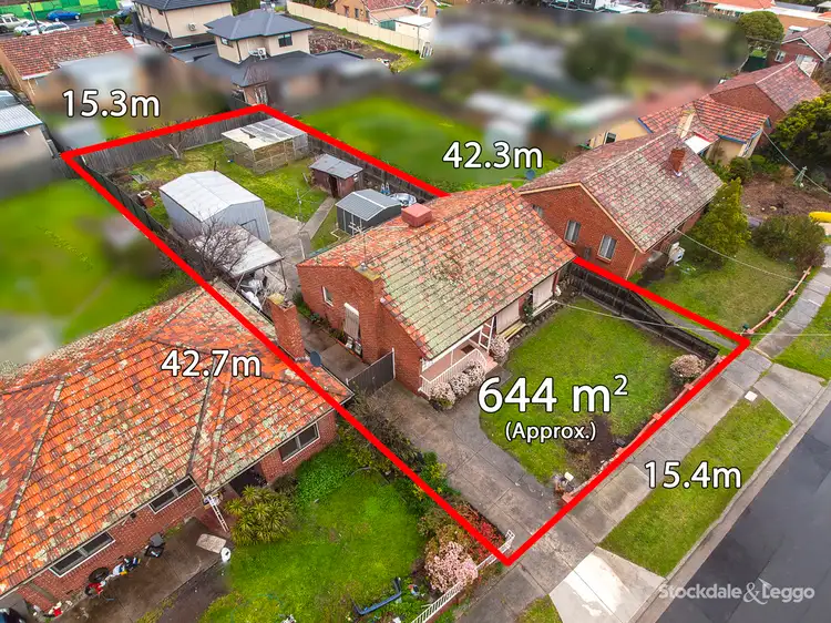 8 Hales Crescent, Jacana VIC 3047