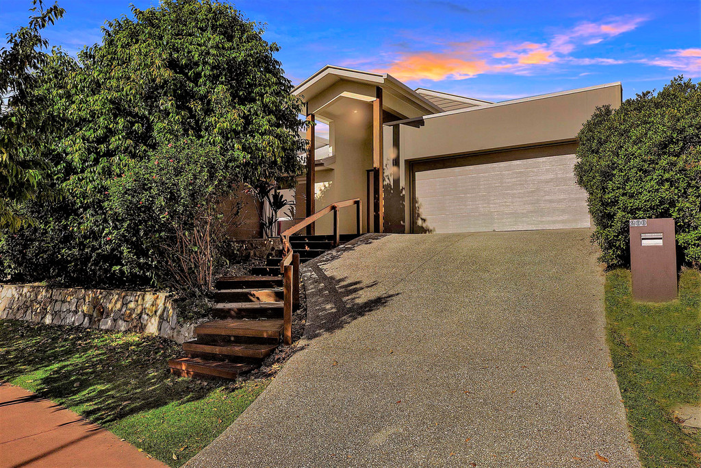200 The Avenue, Peregian Springs QLD 4573