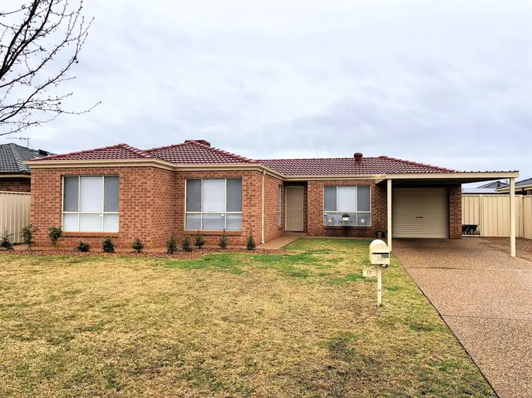 17 Rosewood Drive, Griffith NSW 2680